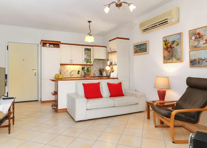 Zoumperi Cute And Cozy Close To Airport And Rafina