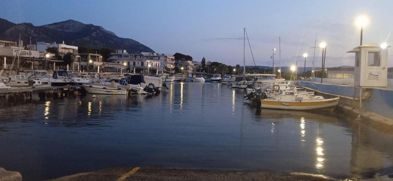 Apartment Zoumperi Cute And Cozy Close To Airport And Rafina *