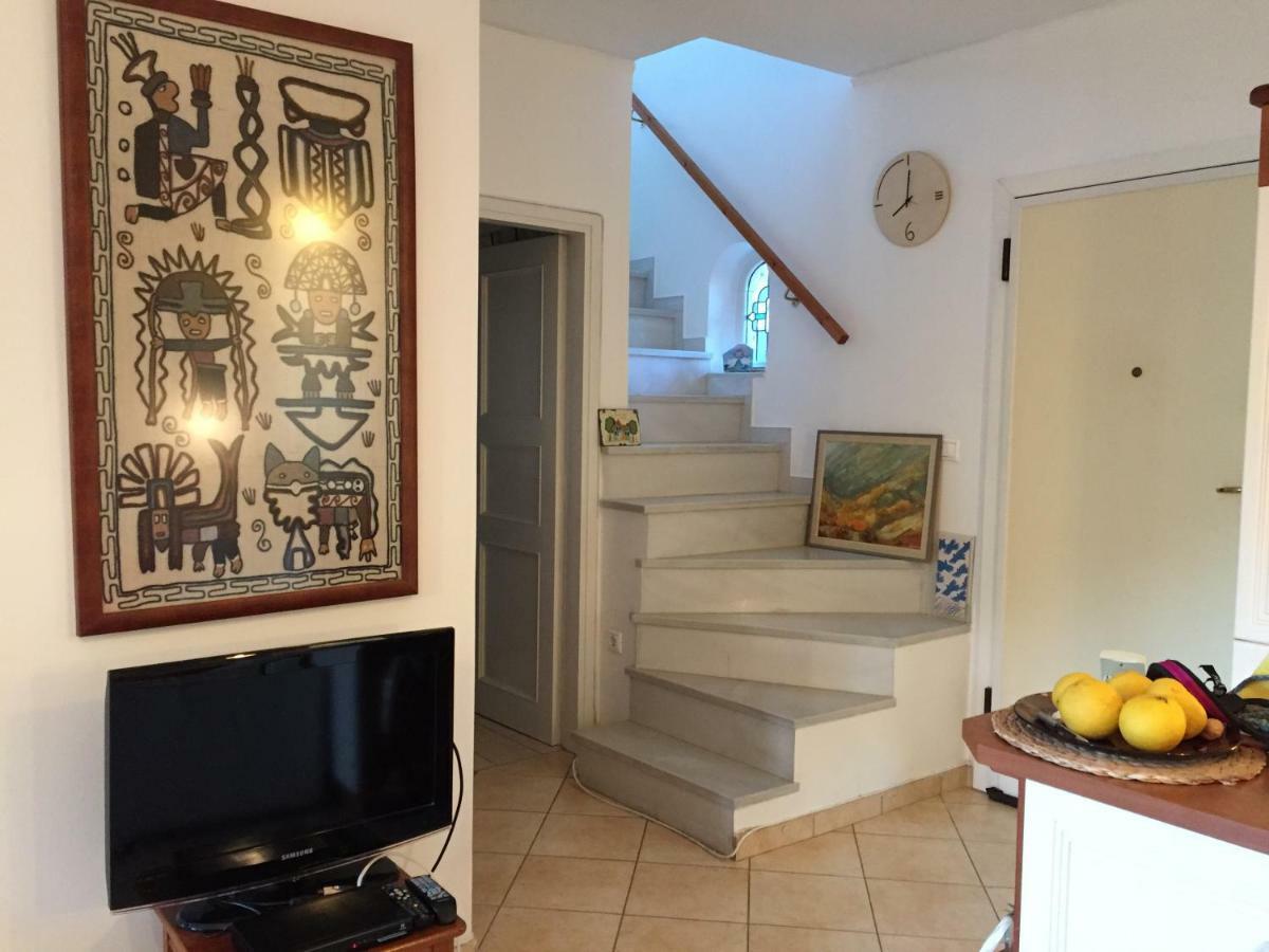 Zoumperi Cute And Cozy Close To Airport And Rafina